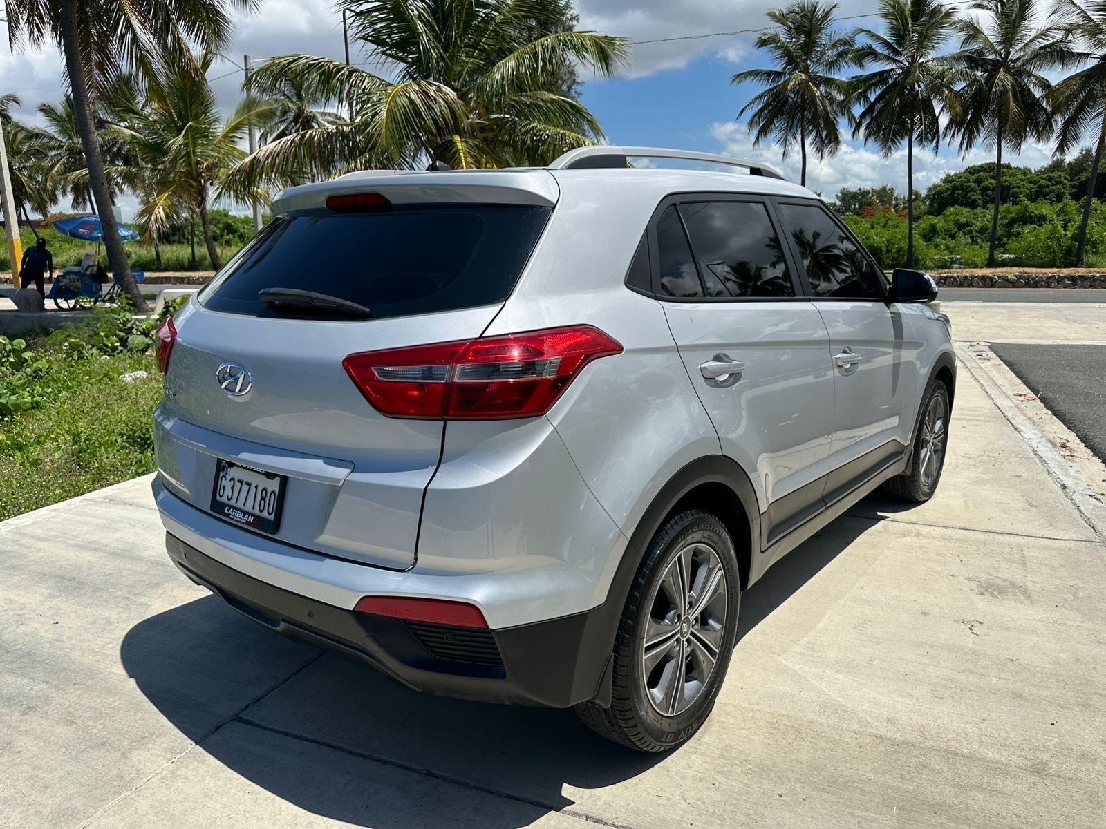 jeepetas y camionetas - Hyundai cantus 2017  4