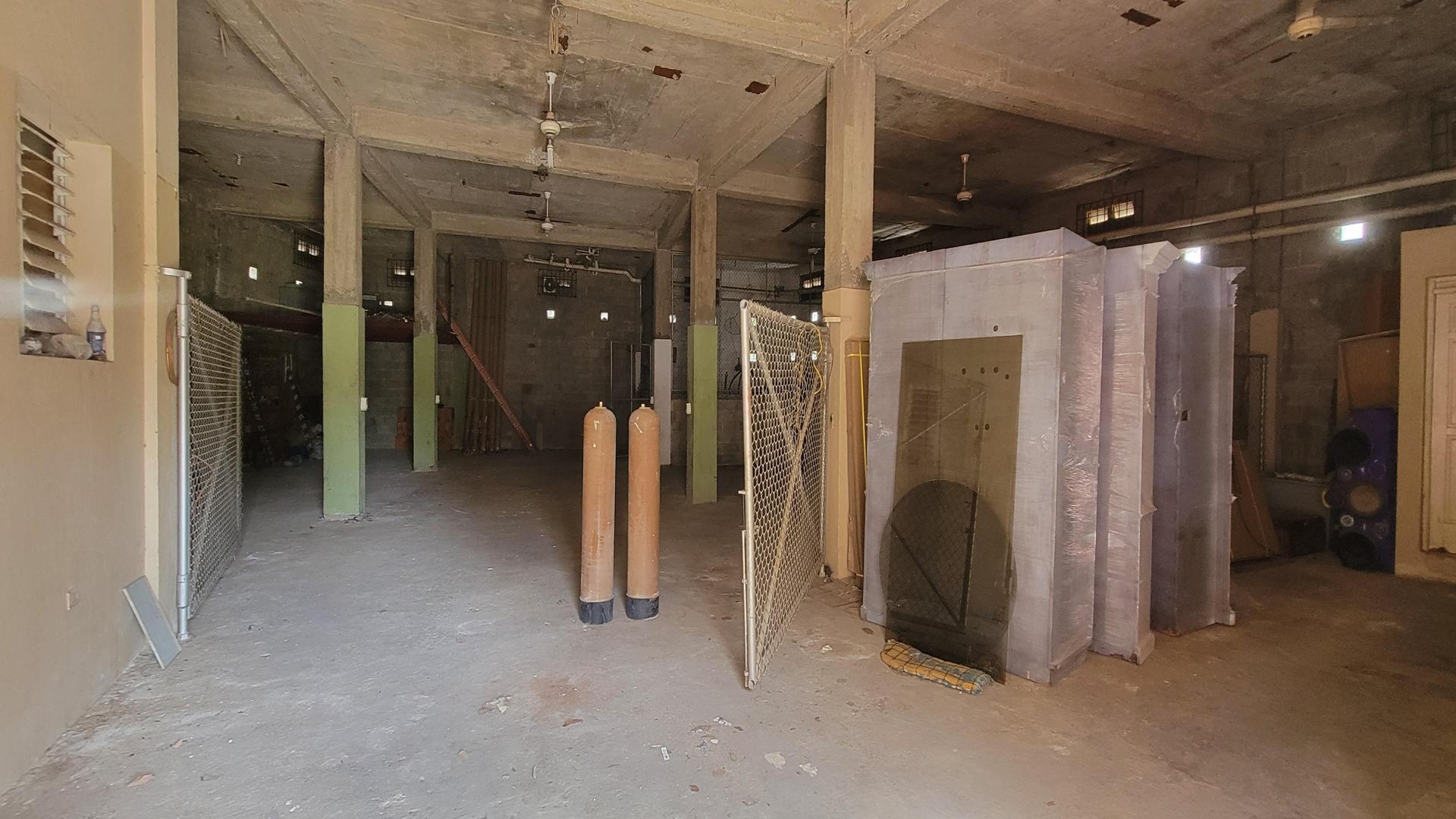 otros inmuebles - Alquiler de Nave en Autopista Duarte 10