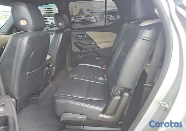 jeepetas y camionetas - Chevrolet Traverse LS 2022 7