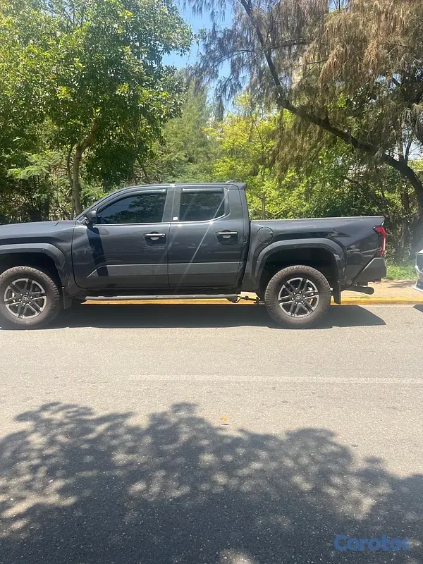 jeepetas y camionetas - Toyota tacoma TRD 2024 6