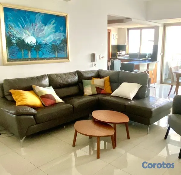 muebles y colchones - SE VENDE Sofá moderno en L + set de mesitas auxili 2