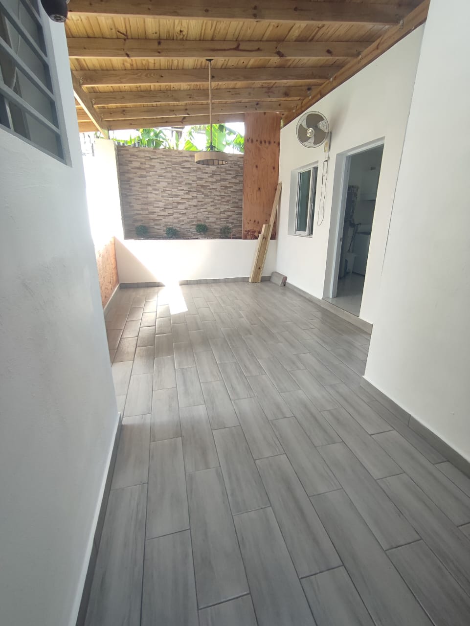 apartamentos - Apartamento 1er Nivel con Patio en Llanos de Gurab 2