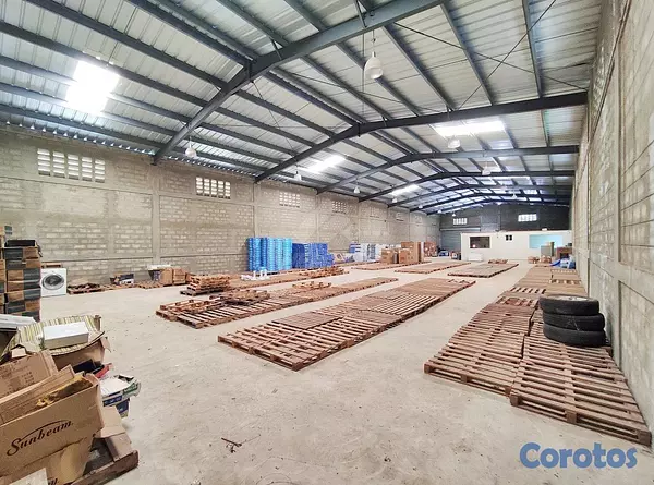 oficinas y locales comerciales - NAVE INDUSTRIAL GURABO SANTIAGO DOBLE ALTURA Y OFI 2