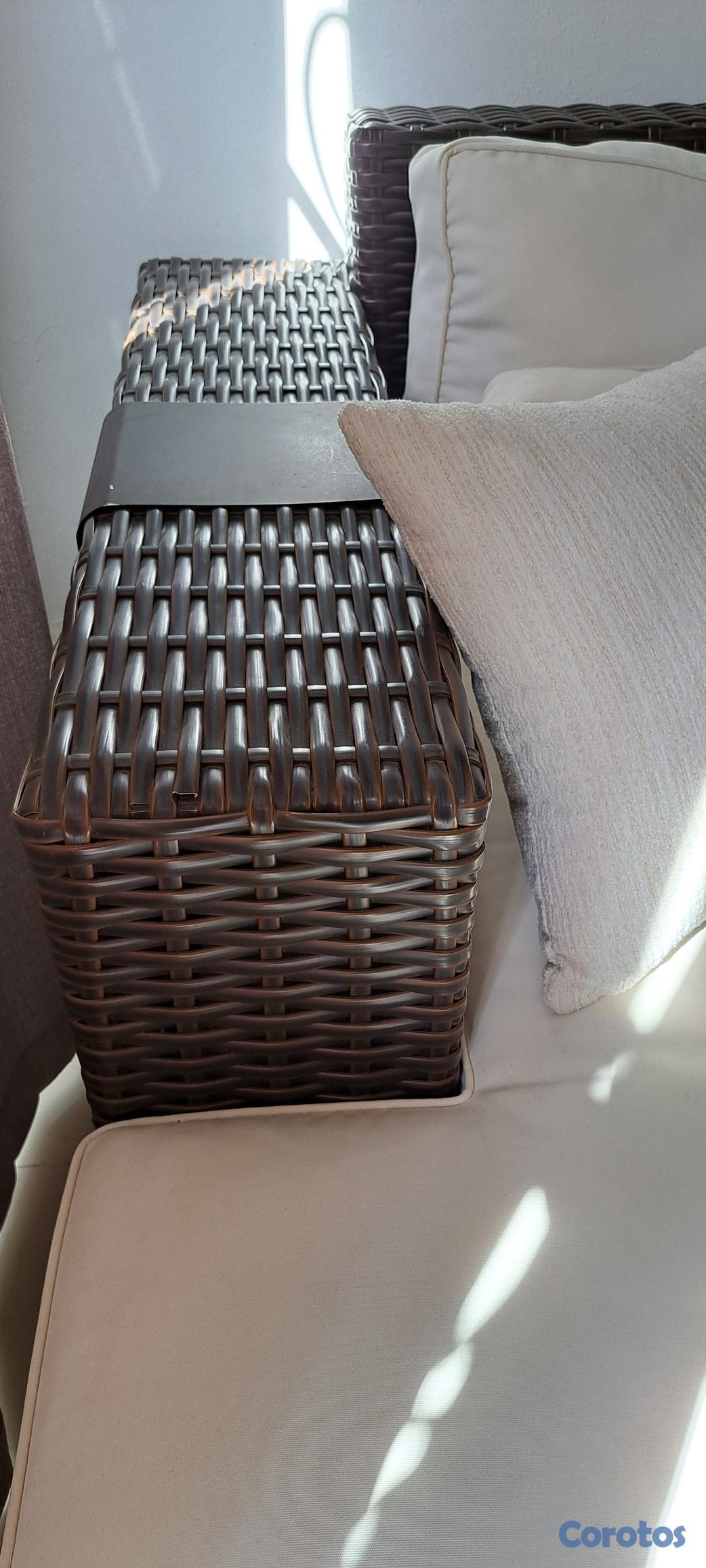 muebles y colchones - Sofá Modular en Ratán con Mesa/Ottoman.  1