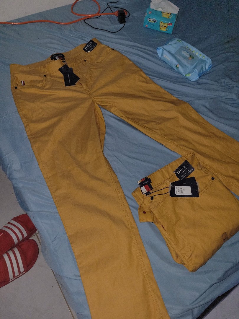 ropa para hombre - Pantalones marca Tommy tengo size 30x32 y 34x32