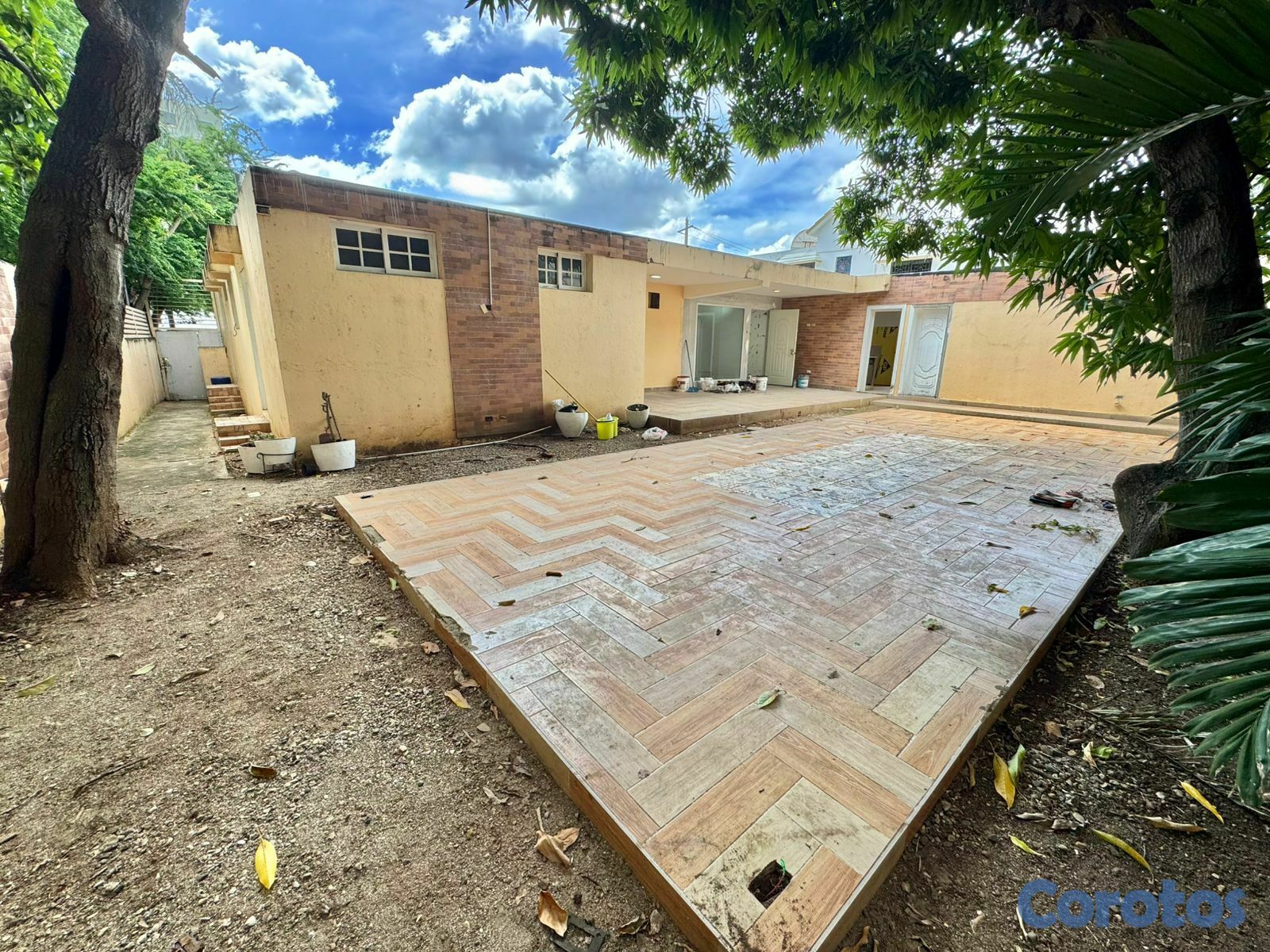 oficinas y locales comerciales - LOCAL COMERCIAL EN ALQUILER LOS CACICAZGOS 7