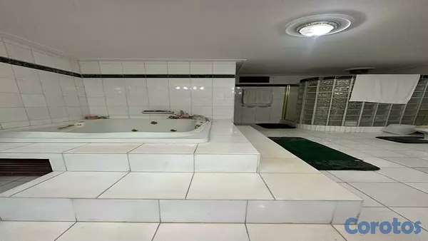 casas - Venta amplia casa con terreno de 2,100m2 4