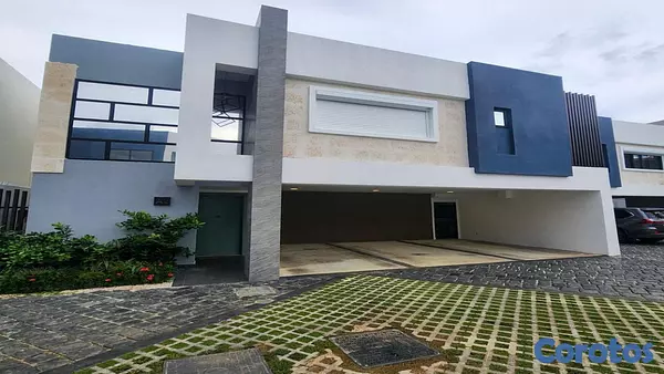 casas - Vendo amplia casa en Arroyo Hondo viejo 317 m2 , 2 niveles 7
