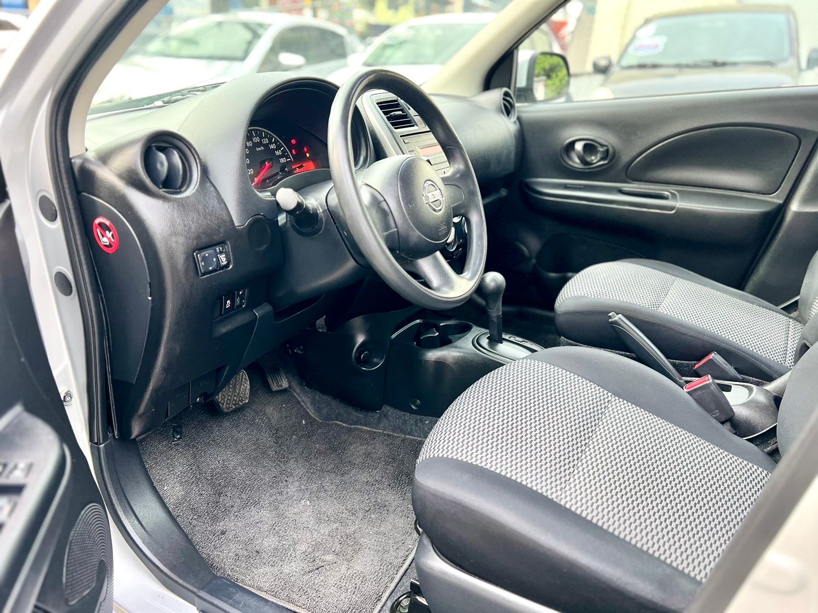 carros - Nissan March 2019  5