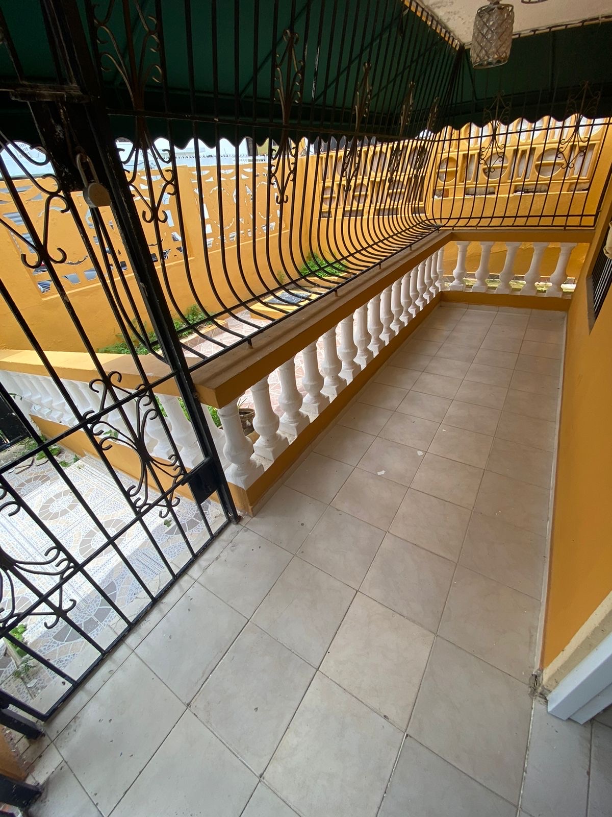 casas - venta de casa de un nivel en vista hermosa Santo Domingo este 