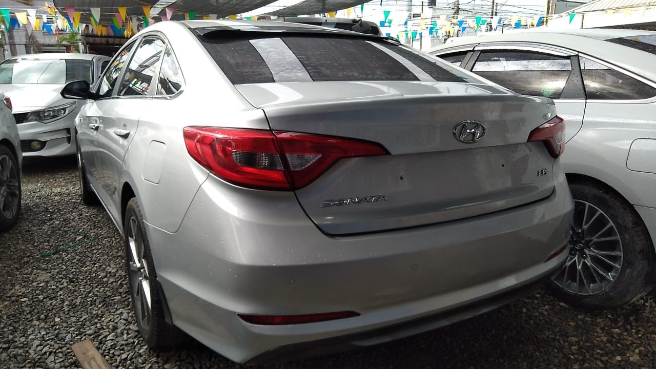 carros - HYUNDAI SONATA LF 2017 GRISDESDE: RD$ 655,100.00 4