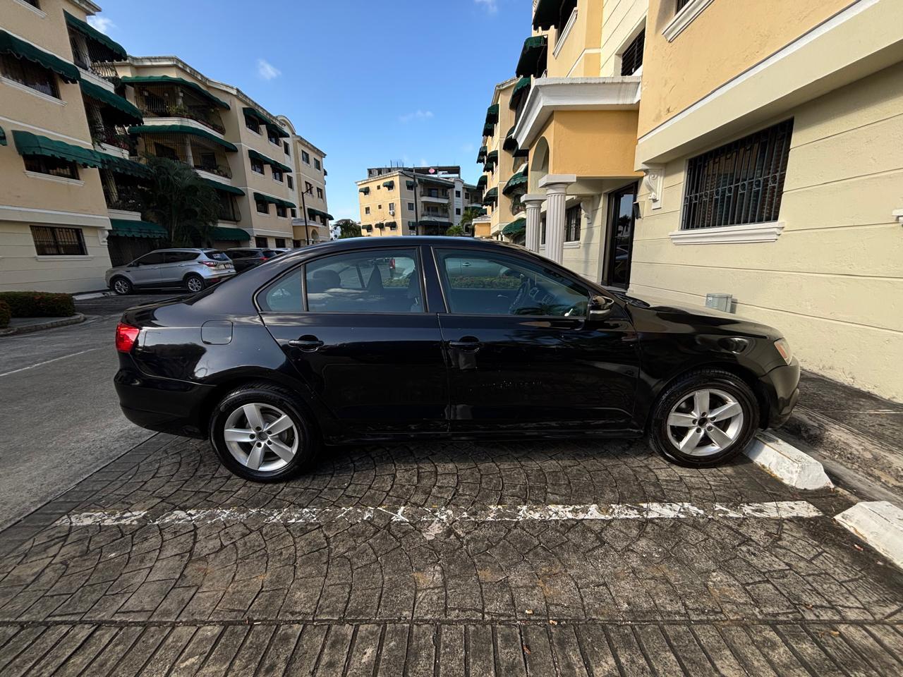 carros - Vendo Volkswagen Jetta 2011