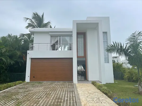 casas vacacionales y villas - Vendo hermosa villa en Playa Nueva Romana  4