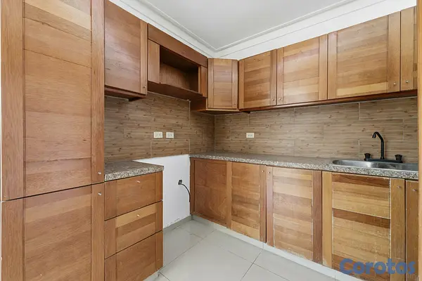 apartamentos - Apartamento 2do nivel con terraza en Venta – Brisa 7