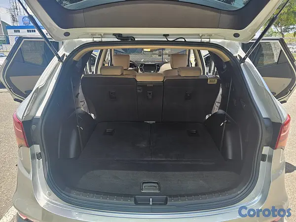jeepetas y camionetas - HYUNDAI SANTA FE 2016 8