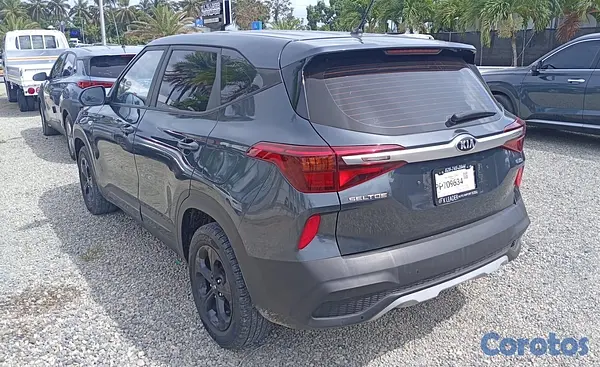 jeepetas y camionetas - kia seltos 4