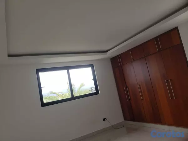 casas - Casa 2 Niveles con piscina en Urb, Fernando Valeri 15