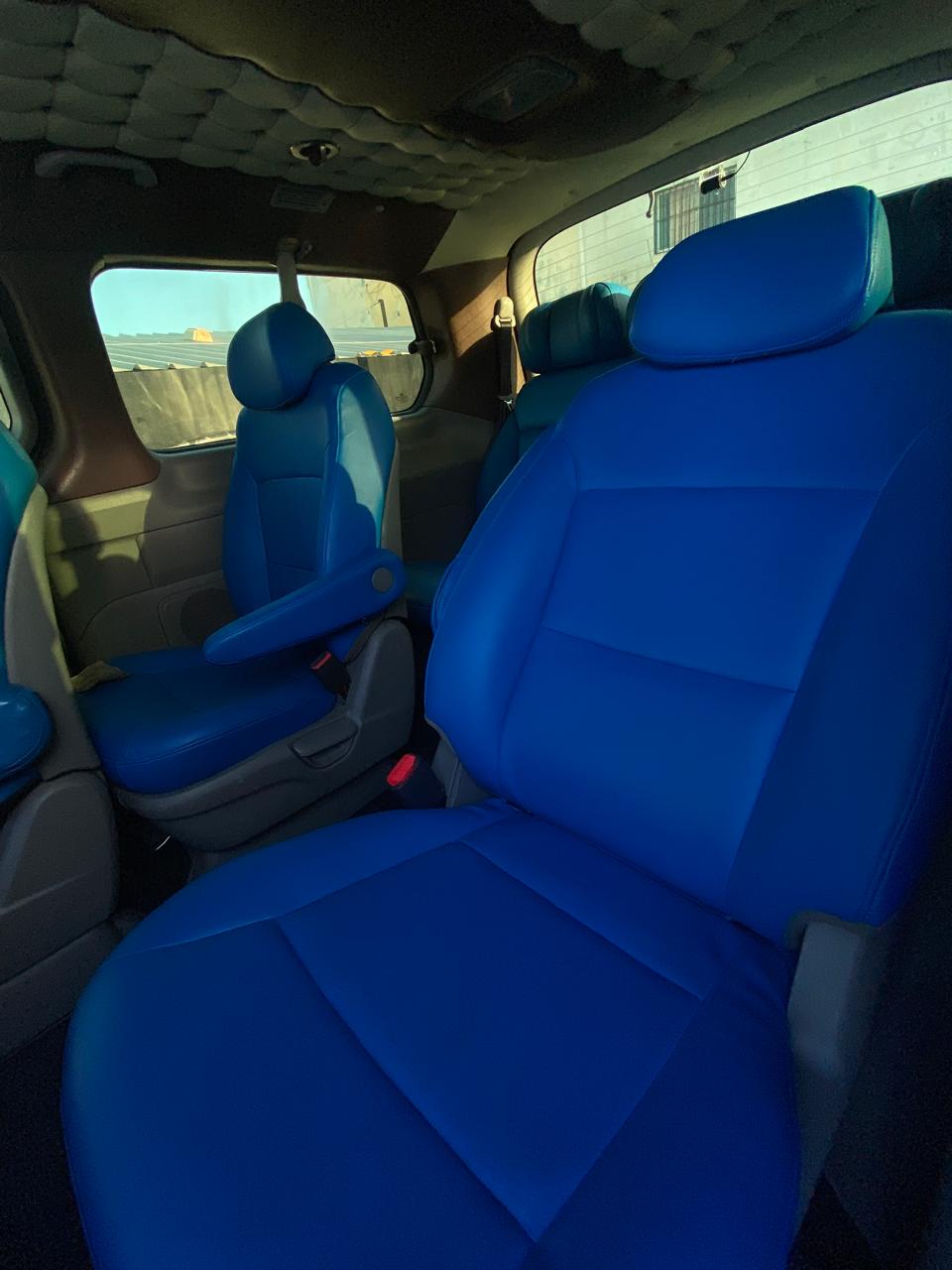 jeepetas y camionetas - HYUNDAI GRAND STAREX 2020 NEGRA DESDE: RD$ 1,550,000.00 2