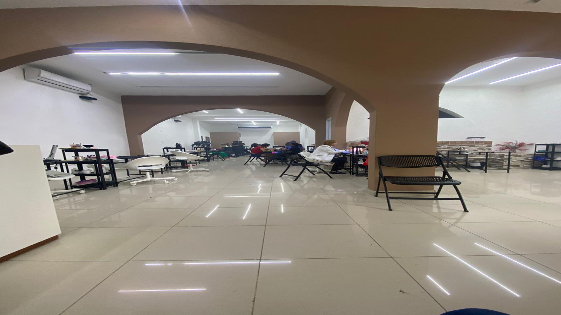 oficinas y locales comerciales - Venta de local comercial en Gazcue 1