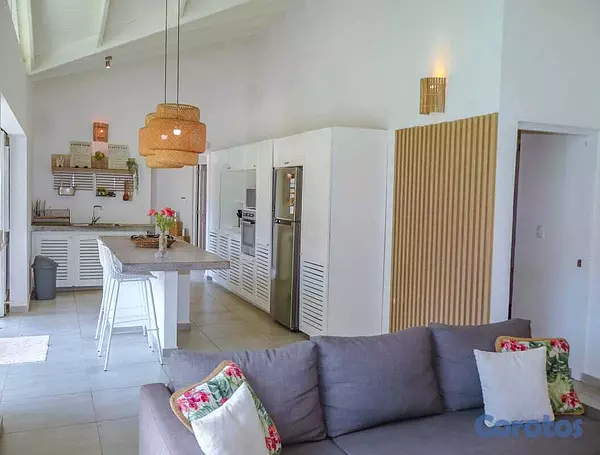 casas vacacionales y villas - Venta de Villa Amueblada en Las Terrenas, Cerca de 16