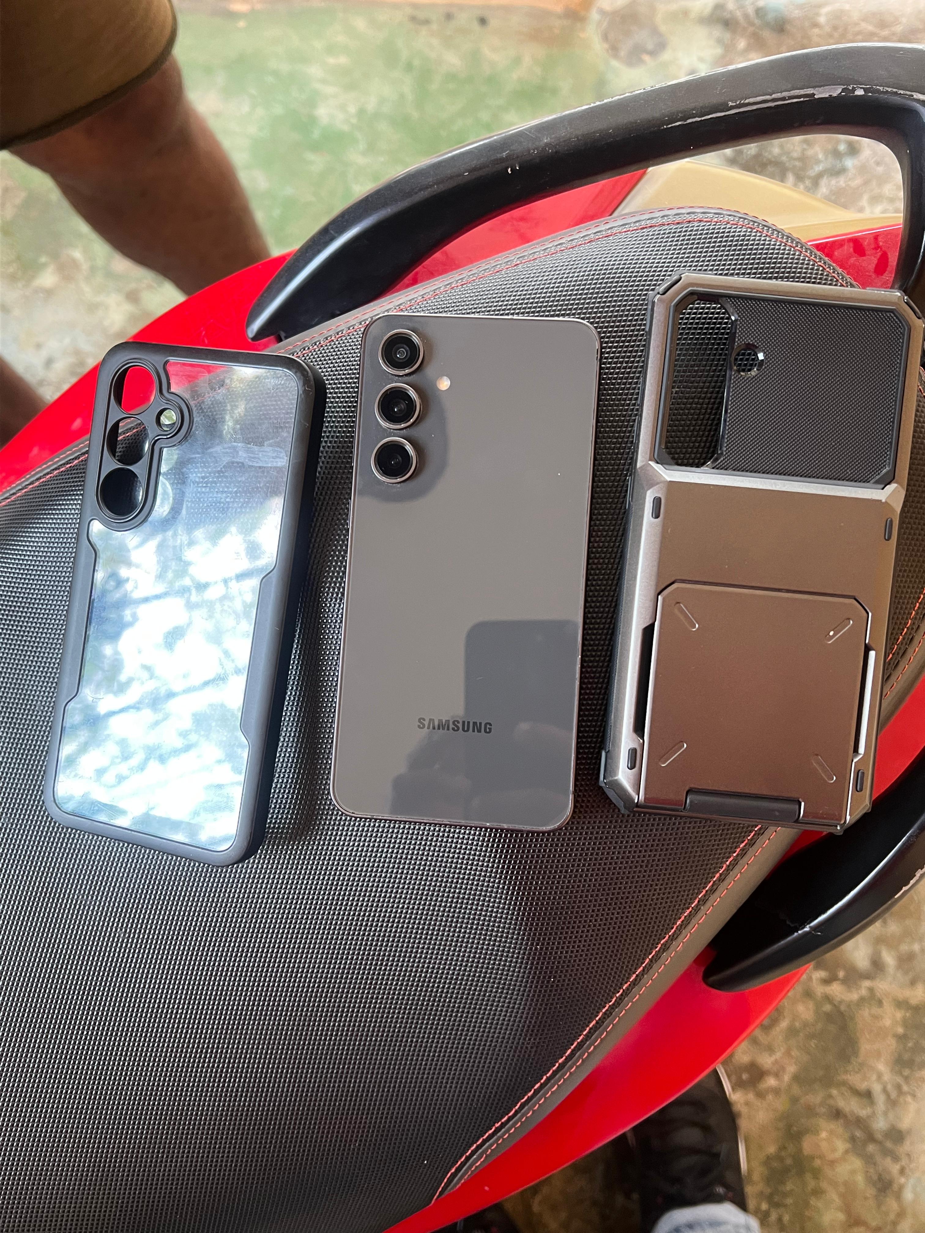celulares y tabletas - S24FE  1