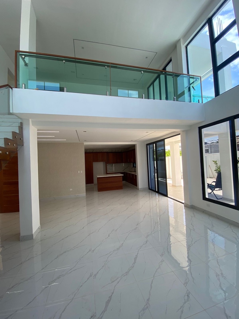 casas - HERMOSA CASA EN VENTA EN SANTIAGO DE LOS CABALLEROS  5