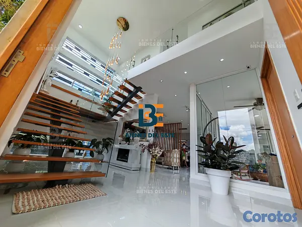 casas - VENDO moderna Casa con finos detalles y acabados d 4