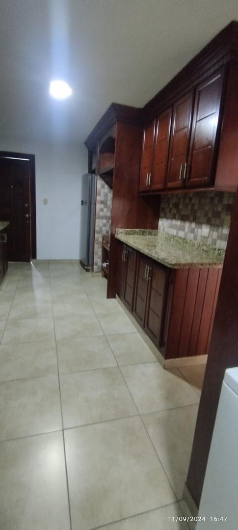 apartamentos - OPORTUNIDAD Se Alquila Amplio Departamento Mirador Sur 4