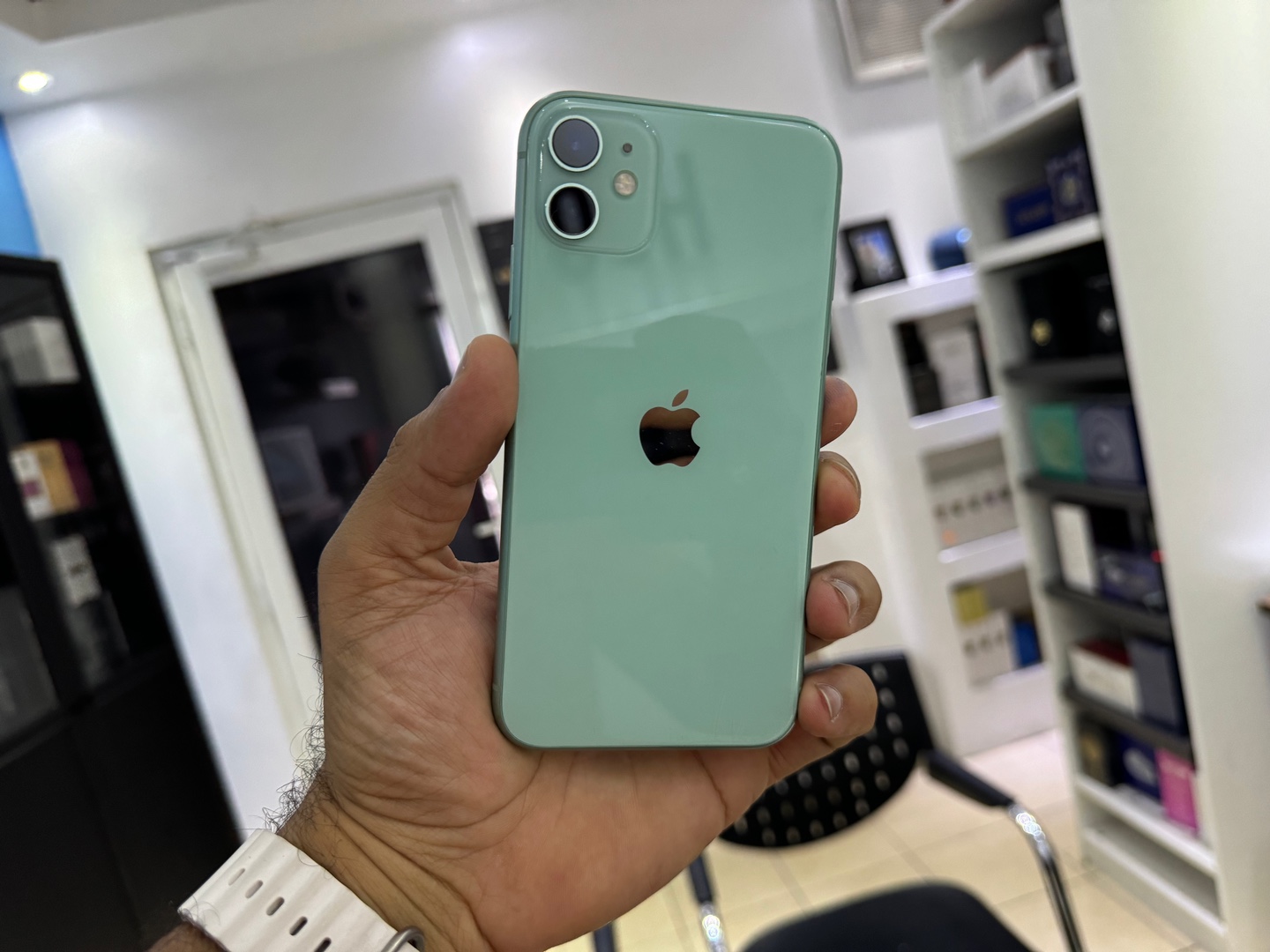 celulares y tabletas - iPhone 11 Regular 256GB Verde Como Nuevo , Desbloqueado, Garantia, $ 18,800 NEG 0