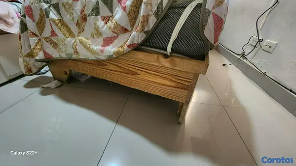 muebles y colchones - Vendo base y colchón twin 73x38, en buenas condiciones.  5