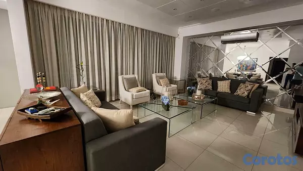 apartamentos - Vendo o Rento apartamento amueblado en la mejor zona de Naco 2