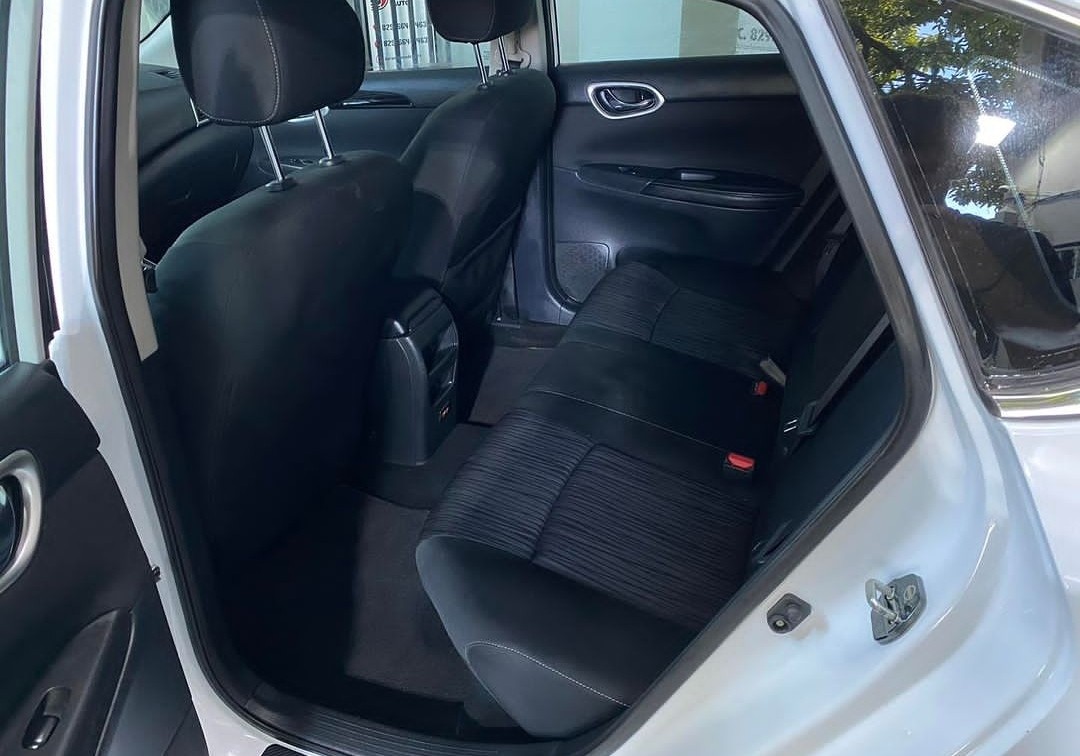carros - 2019 Nissan Sentra SV PUSH BOTÓN  1