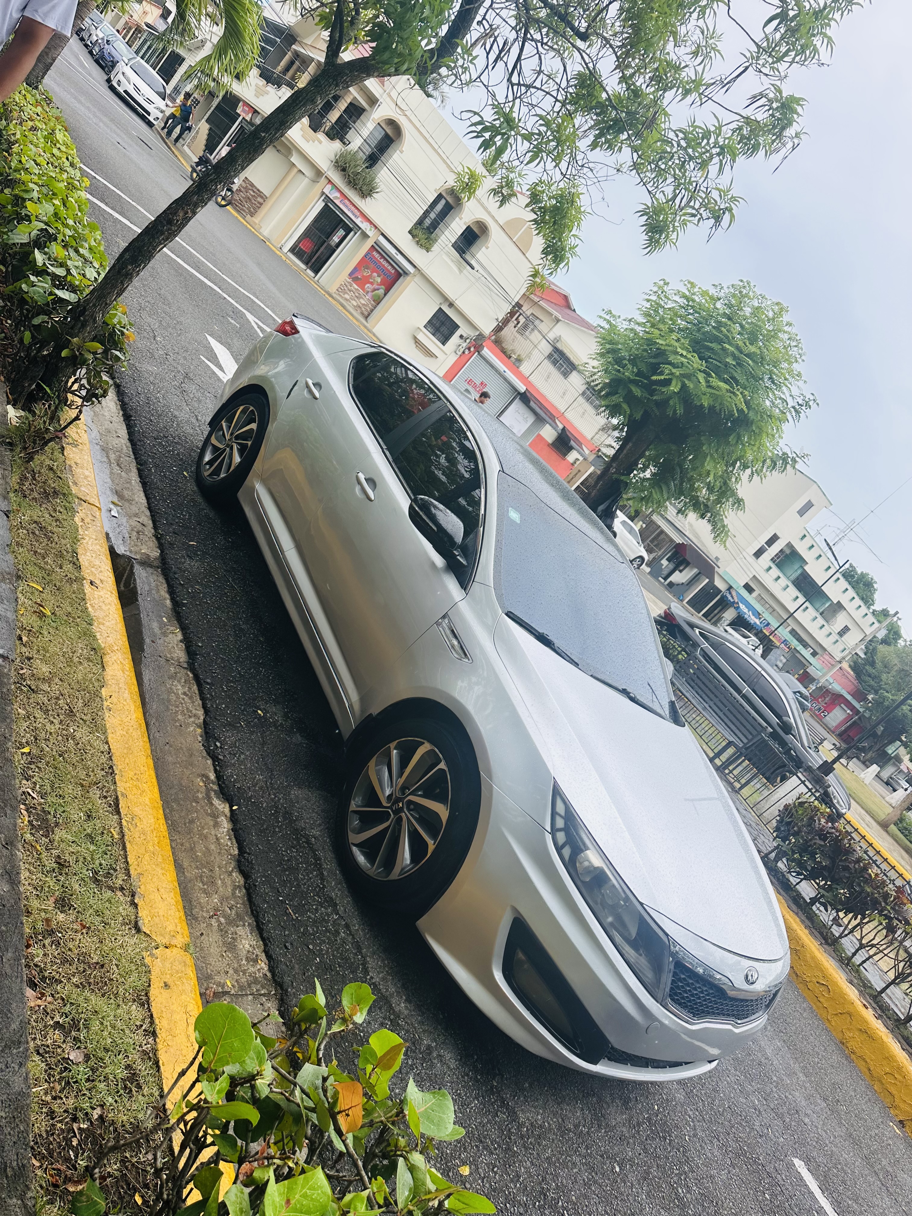 carros - Vendo Kia k-5 2013 en 460,000  0