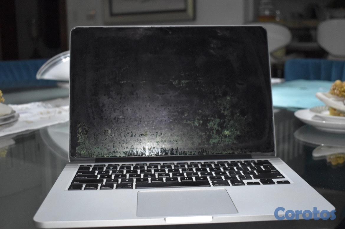 computadoras y laptops - Mackbook Pro 2015 Retina Pantalla 13 Pulgadas 2