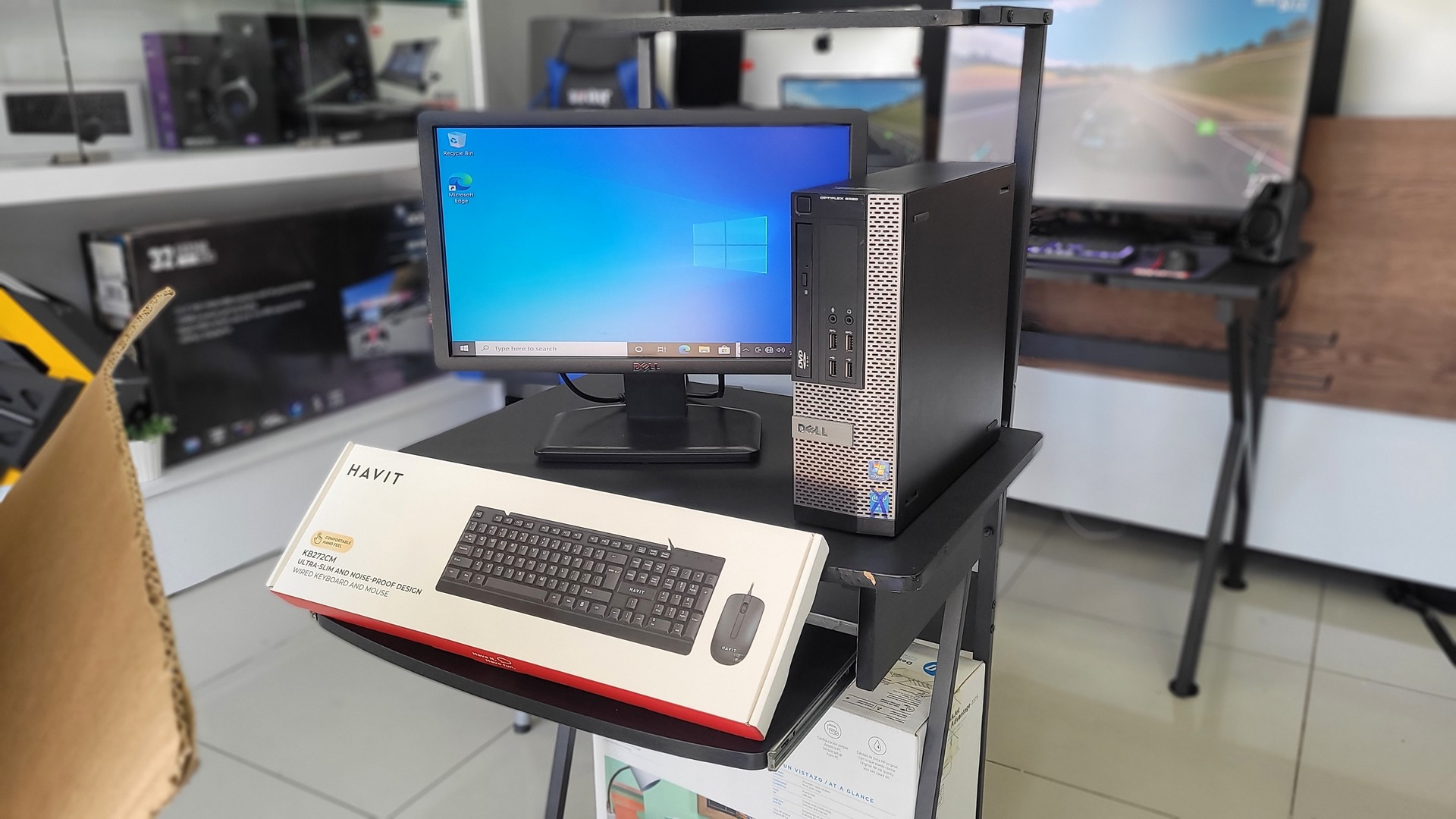 computadoras y laptops - PC COMPLETA , Core i5 8GB 128SSD + 500HDD 19 PLG  0