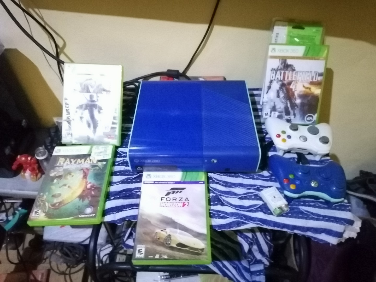 consolas y videojuegos - vendo Xbox 360 Slim