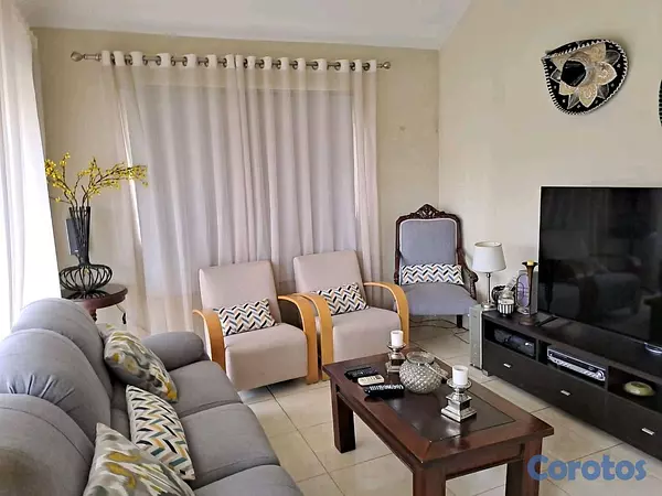 casas - Venta de Casa en el Rosmil  4