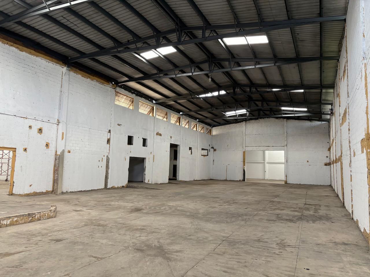 oficinas y locales comerciales - Alquiler de Nave en Las Américas/ Santo Domingo  1