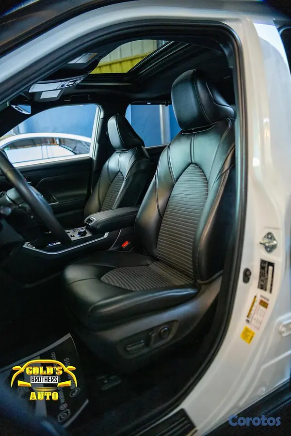 jeepetas y camionetas - Toyota Highlander XSE 2022 Recien Importada Clean 7
