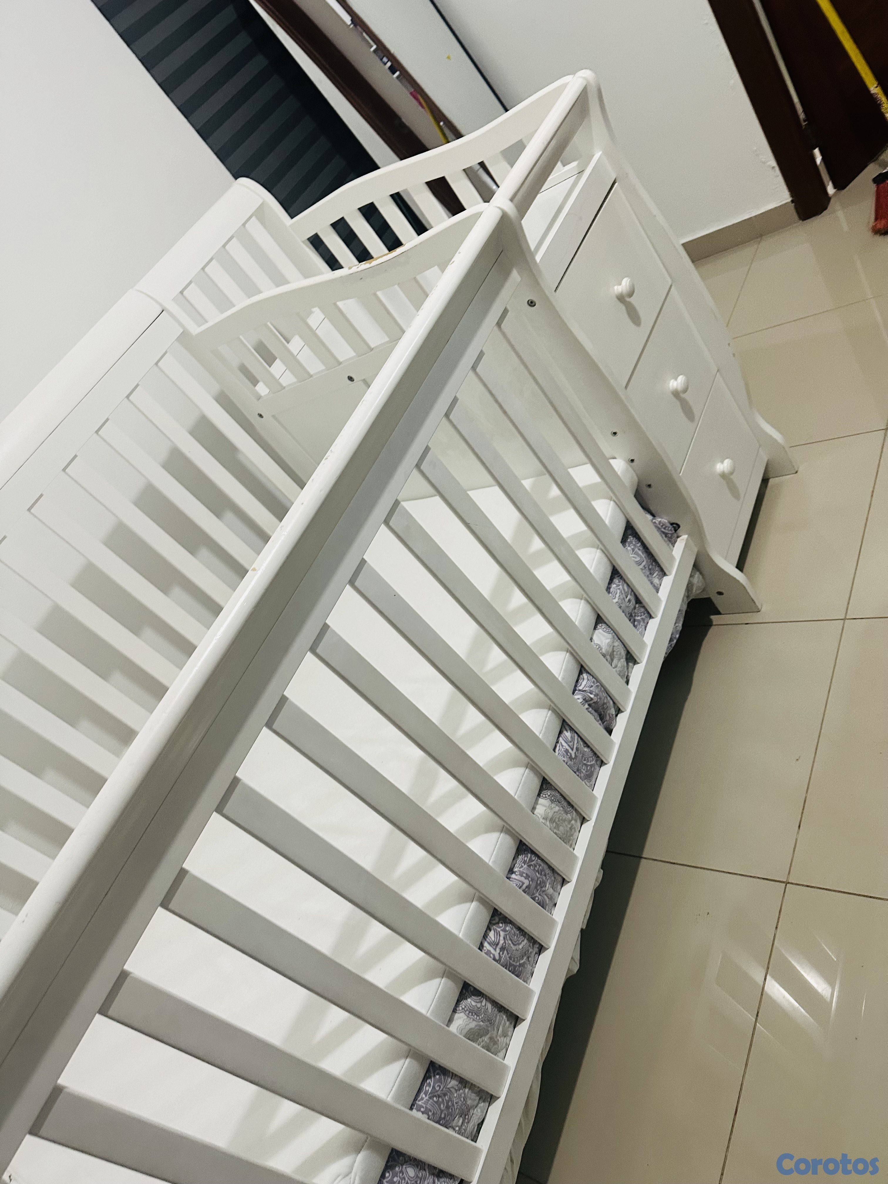 muebles - Cuna cama con cambiador incluido  5