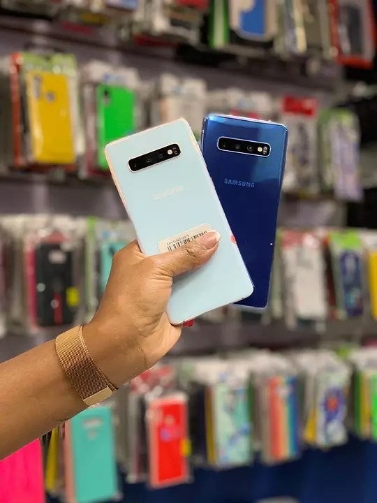 celulares y tabletas - SAMSUNG GALAXY S10 PLUS 128GB / 8GB RAM