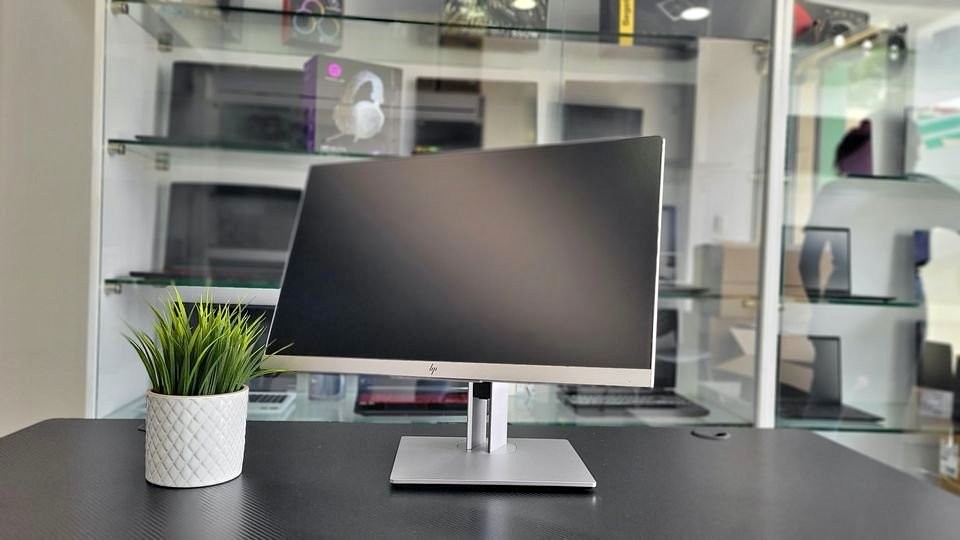 computadoras y laptops - MONITOR SIN BORDES HP E243 24"