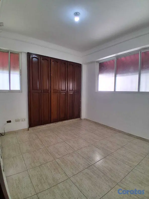 apartamentos -  Vendo Apartamento Ensanche Ozama  RD$ 8,000,000  10