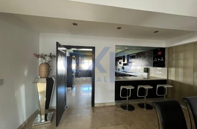 penthouses - Penthouse de tres niveles en Naco 4