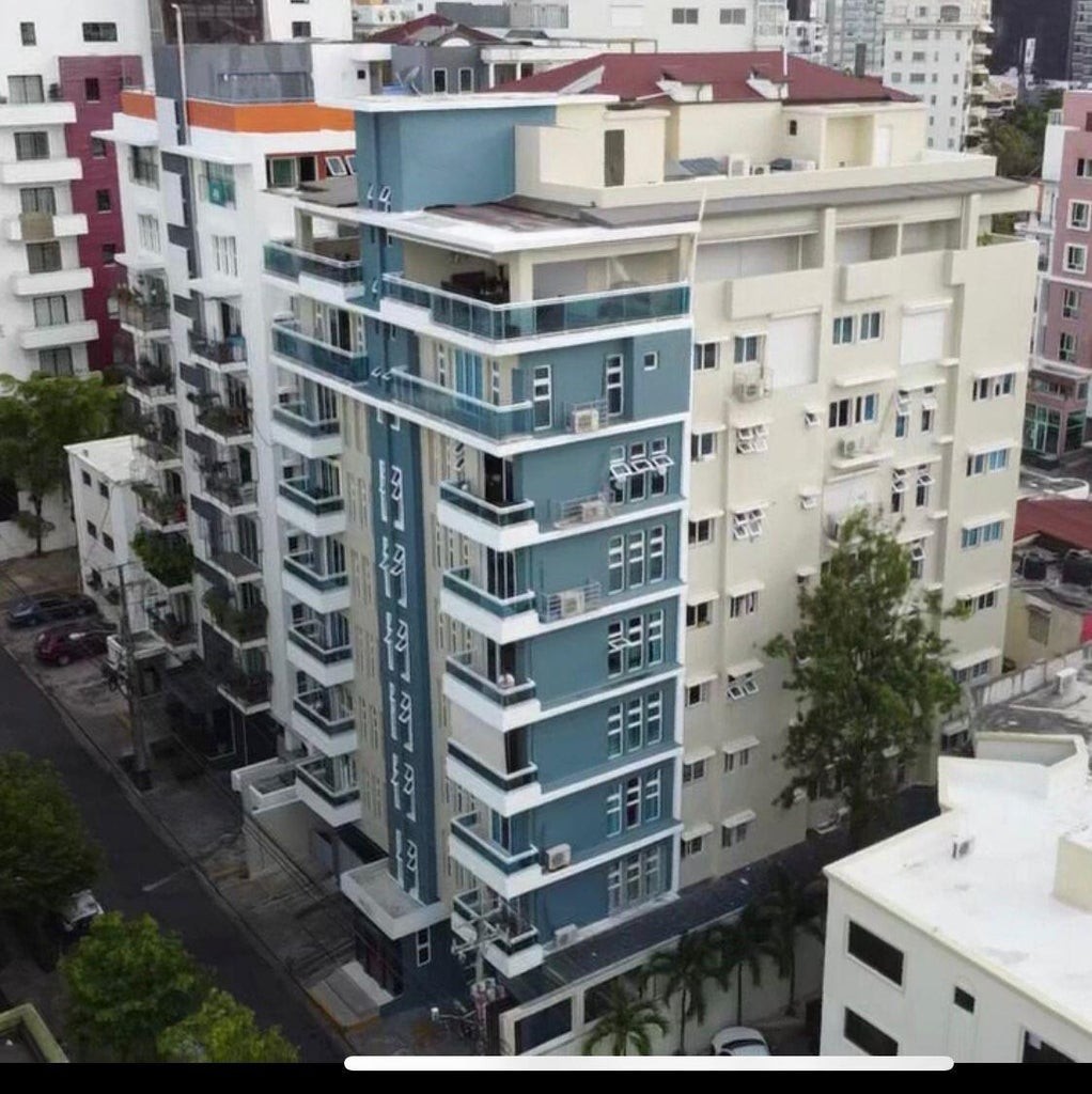 apartamentos - Apartamento en Alquiler Hermoso de Tres Habitaciones. 3