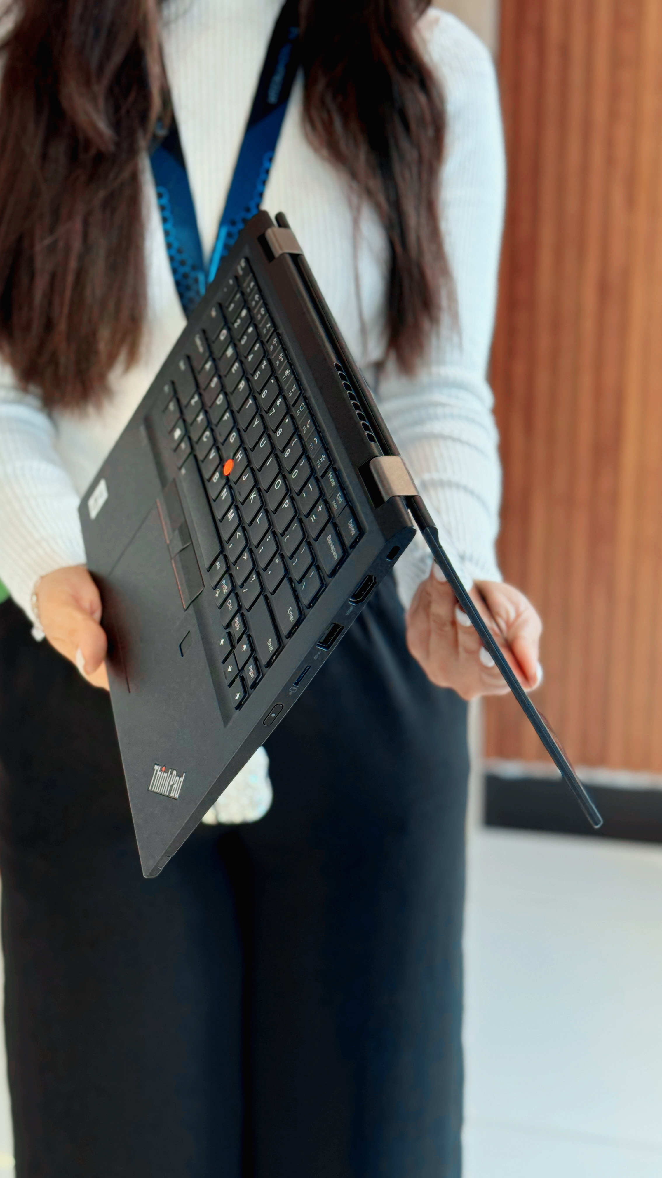 computadoras y laptops - LENOVO X13 YOGA | Intel Core i5 10th Gen.  0