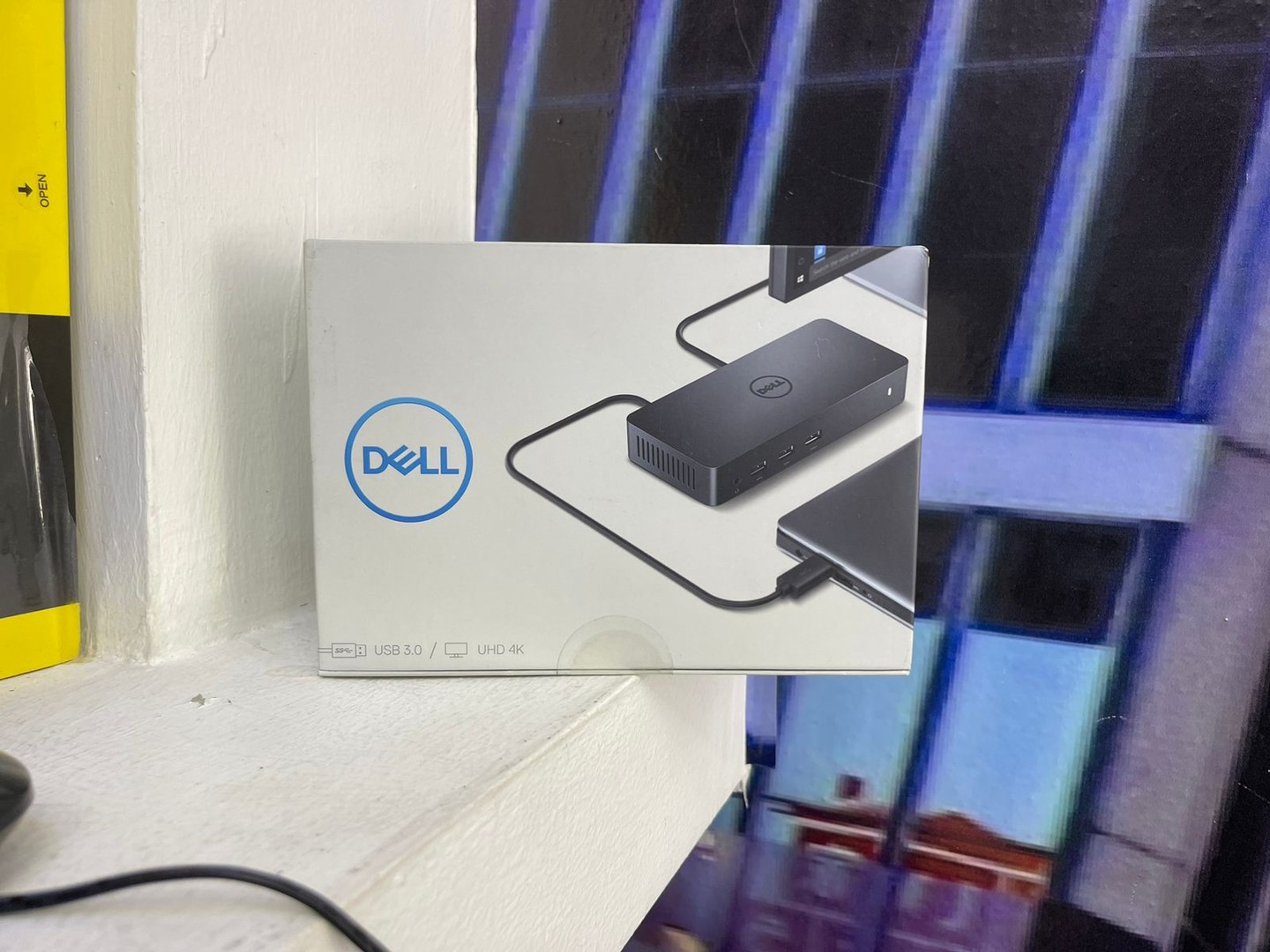 computadoras y laptops - Estacios de Acoplamiento Dell D3100 UHD4K USB 3,0 1