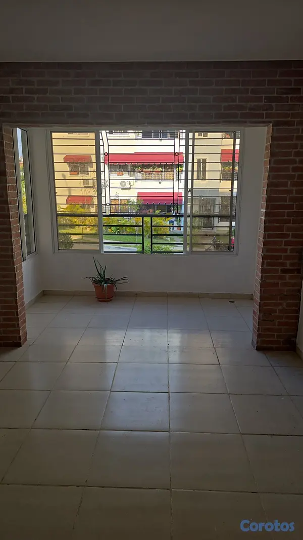 apartamentos - Venta Apartamento 2do piso en Residencial Jardines 4