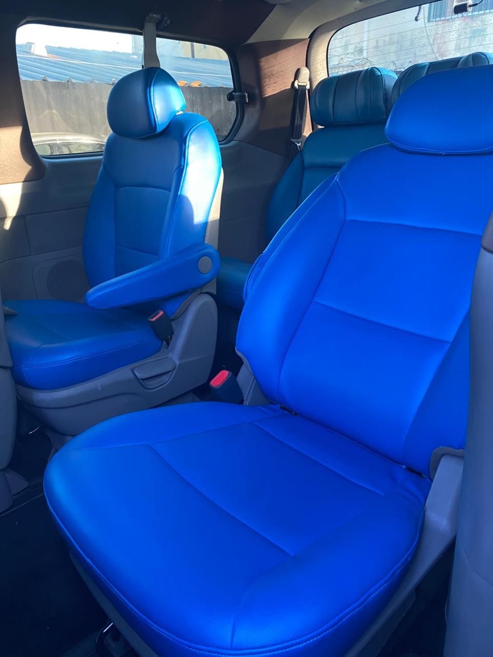 jeepetas y camionetas - HYUNDAI GRAND STAREX 2020 NEGRA DESDE: RD$ 1,550,000.00 3