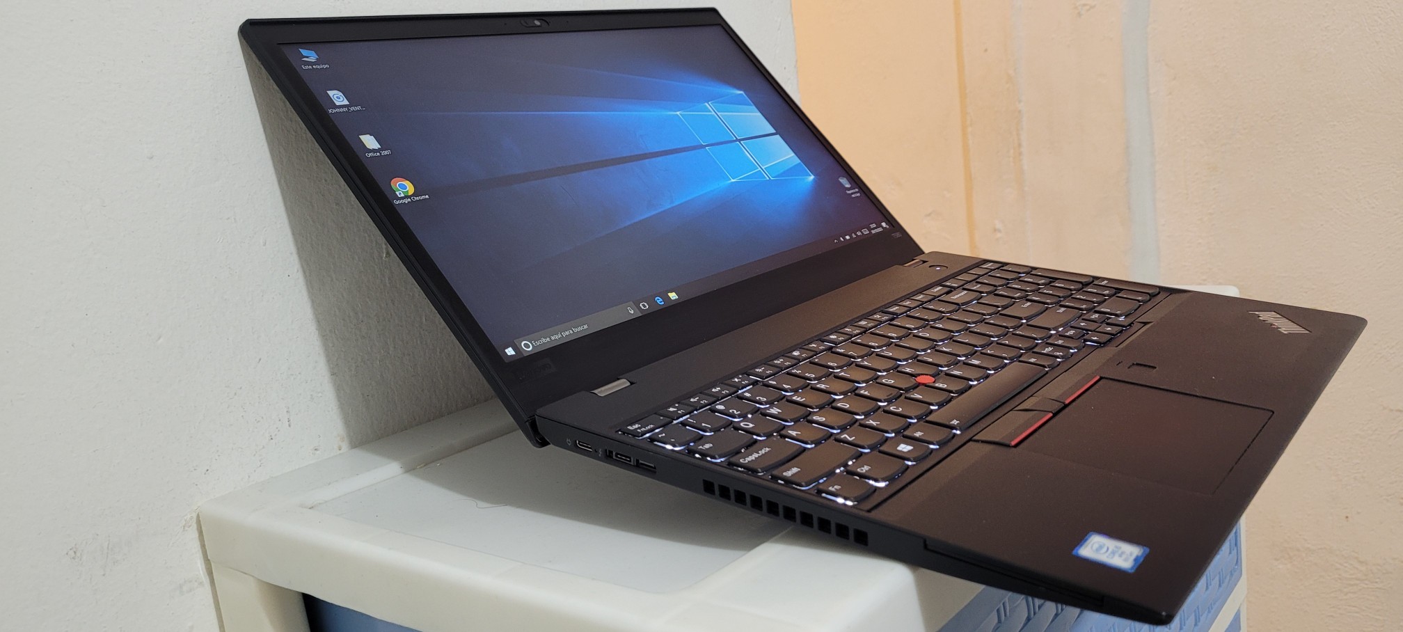 computadoras y laptops - laptop Lenovo E580 17 Pulg Core i5 8va Gen Ram 16gb ddr4 Disco 256gb SSD Video 8 1